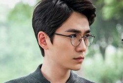 娱乐圈吃瓜感慨句子大全,揭秘明星幕后故事与心路历程